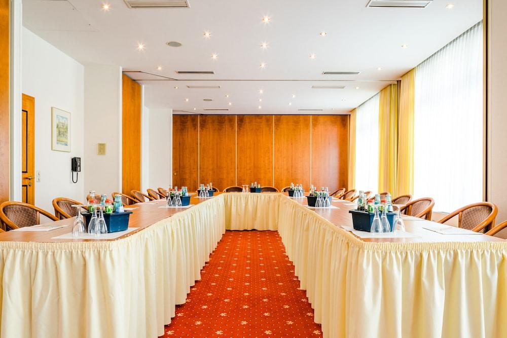 Taste Dresden-ehemals Residenz Alt Hotel Dresda